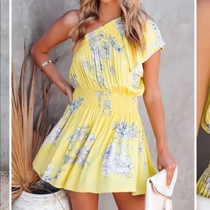 Brand New Never Worn Size M - Nicely Done Floral One Shoulder Dress